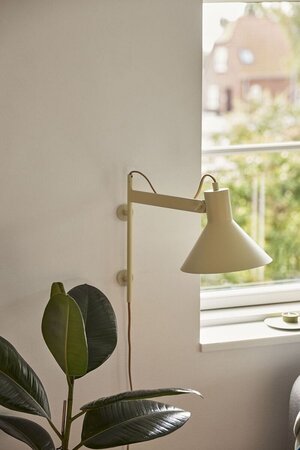 Hübsch Studio Wandlampe Beige