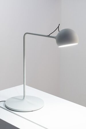 Artemide Ixa - Tischleuchte - Weissgrau