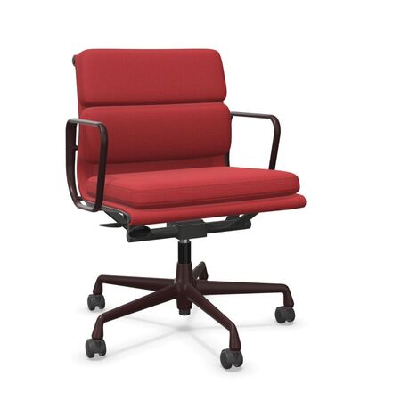 Vitra Soft Pad Chair 'EA 217' (mittlere Rückenlehne) Rot-Hellrot 76 - Laser RE, Dunkel Bordeaux 60 pulverbeschichtet (struktur), Rolle hart gebremst für Teppichboden 02