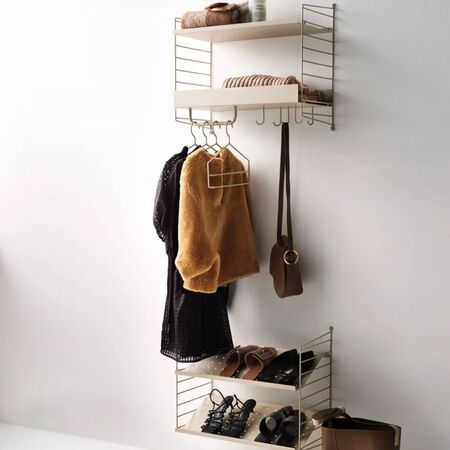 String_Furniture_System_Flur_Q_Schwarz_Lifestyle