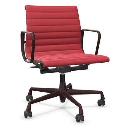 Vitra Aluminium Chair EA 118 Rot 70 - Leder , Dunkel Bordeaux 60 pulverbeschichtet (struktur), Rolle weich gebremst für Hartboden 03