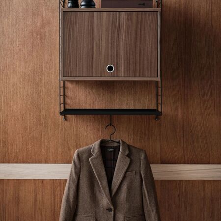 String_Furniture_Kleiderhaken_Schwarz_SCH-13-4_Lifestyle