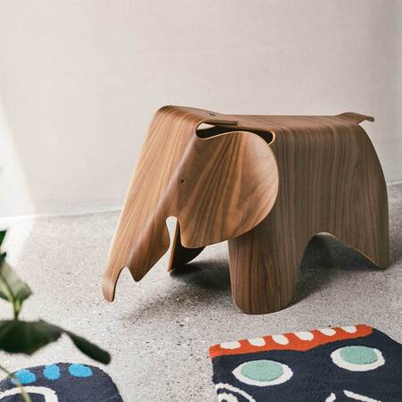 Vitra Eames Elephant in Nussbaum Nussbaum