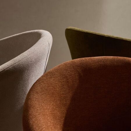 Kave_Home_Marvin_Drehstuhl_Braun_Lifestyle_1