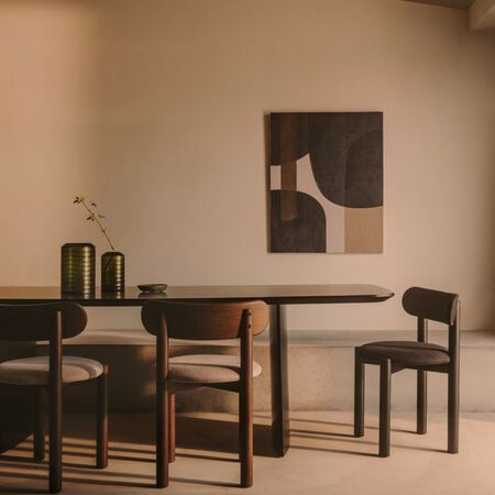 Kave_Home_Stuhl_Nebai_in_Chenille_Braun_Nussbaum_Lifestyle_2