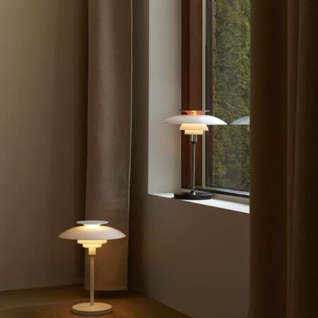 Louis Poulsen Tragbare Lampe PH 80  von Louis Poulsen Acryl Opal Weiss - Hochglanzverchromt / Weiss 