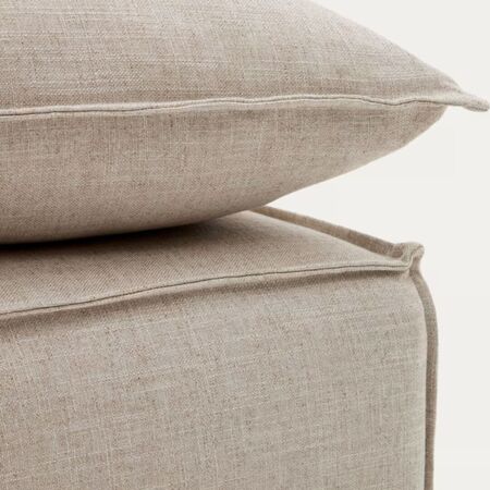 Kave_Home_Anarela_Fussablage_mit_Bezug_und_Kissen_Details