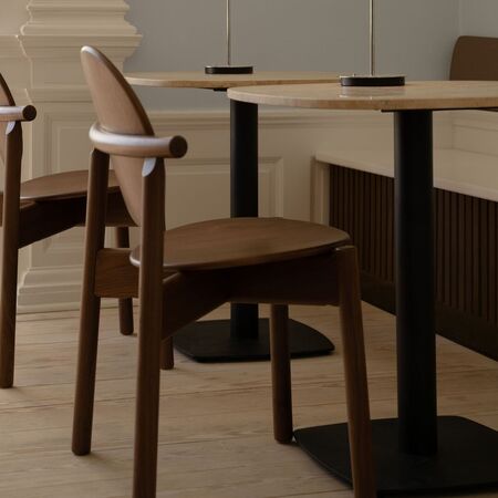 Umage Café Tisch Gather von Umage 
