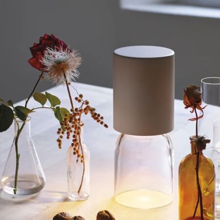 Luceplan Tischleuchte Nui Mini tragbare von Luceplan Sand-2