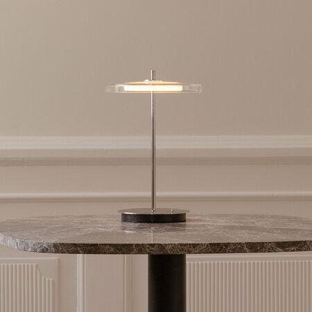 Umage Aufladbare Tischleuchte Asteria Glass Move von Umage Umage Aufladbare Tischleuchte Asteria Glass Move von Umage 