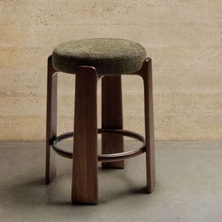 Kave_Home_Hocker_Granite_Grun_Dunkelbraun_65_Lifestyle