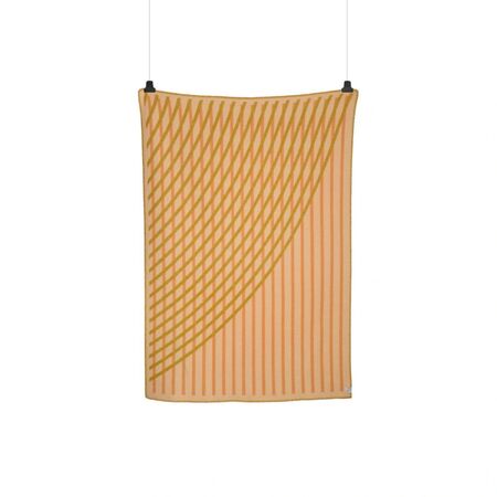 Røros Tweed Lammwolldecke Bislett 135 x 200 cm von Røros Tweed Peach & pistachio