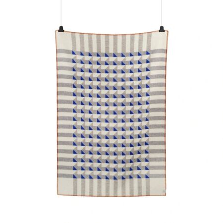 Røros Tweed Lammwolldecke Kvam 135 x 200 cm von Røros Tweed Blue