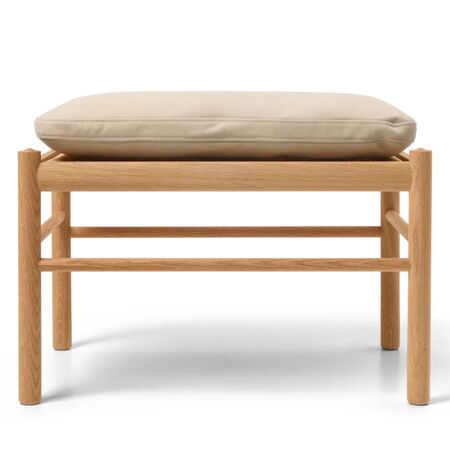 Carl_Hansen_Son_OW149_Footstool_Eiche_geolt_Terra_Leder_Lime