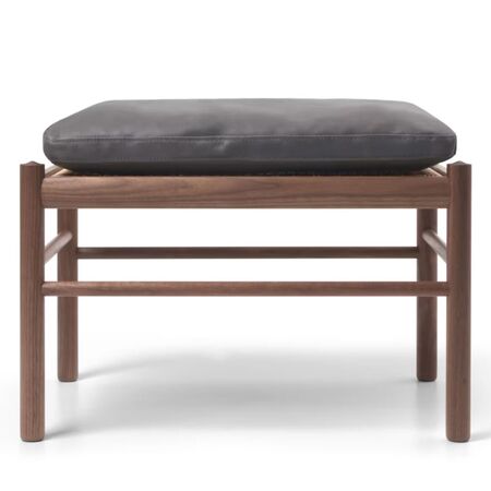 Carl_Hansen_Son_OW149_Footstool_Nussbaum_Terra_Leder_Raku