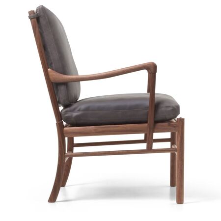 Carl_Hansen_Son_OW49_Chair_Nussbaum_Terra_Leder_Raku