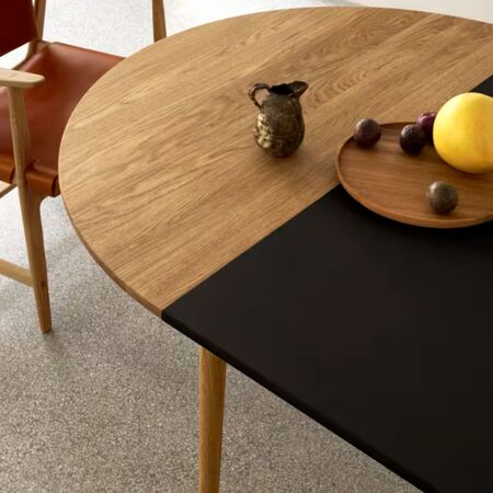 Carl_Hansen_Son_BM0121_Insertion_MDF_Schwarz_Lifestyle_2