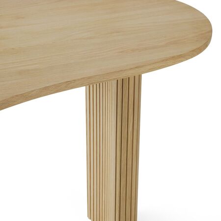 Ethnicraft_50794_Boomerang_desk_varnished_oak_pebble_shape_Details