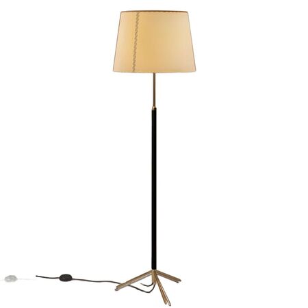 Santa & Cole Stehleuchten Pie de Salón G1 von Santa & Cole Stitched Beige Parchment, Chrome-Plated