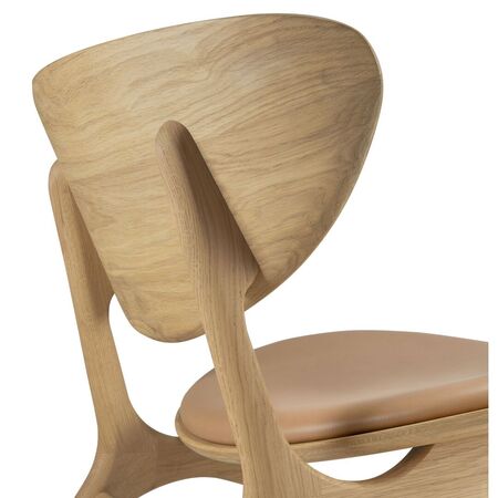 Ethnicraft_50674_Eye_lounge_chair_oak_Sienna_leather_upholstered_seat_Details_1