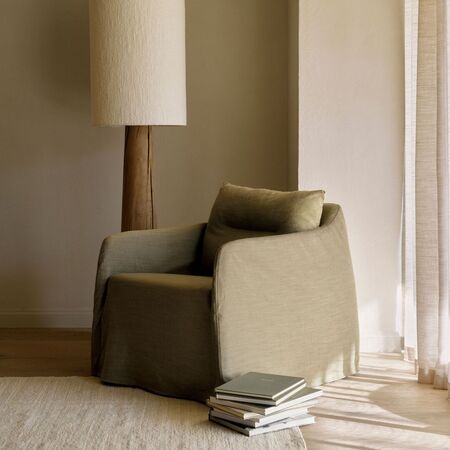 Ethnicraft_21411_Weave_lounge_chair_Green_linen_with_removable_Lifestyle