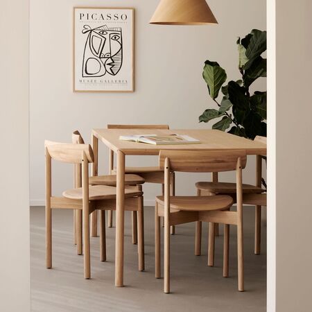 Ethnicraft_50078_Risu_dining_chair_varnished_oak_Lifestyle