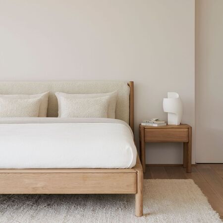 Ethnicraft_52071_PI_Bett_Eiche_Cloud_fabric_160x200_without_slats_removable_cover_Lifestyle