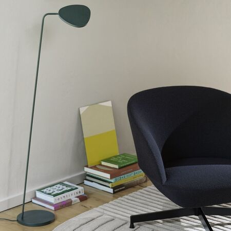 Muuto Stehleuchte Leaf von Muuto 