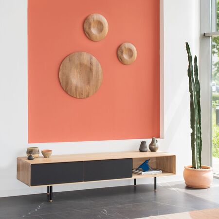 Gazzda_Fina_lowboard_200x45x48-Eiche_Weiss_1015_linoleum_nero-4023-4_2_Drawers_Lifestyle