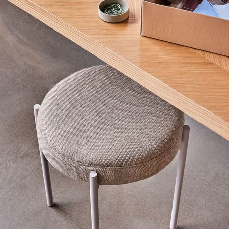 Hübsch  Silo Hocker von Hübsch Grau/Sandfarben