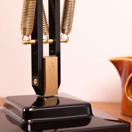 Anglepoise Schreibtischlampe 1227 von Anglepoise  Tiefschwarz  / Messing -3