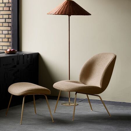 Gubi Lounge Sessel mit Vollpolsterung Beetle Soft von Gubi