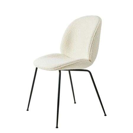 Gubi Polsterstuhl Beetle von Gubi Black Matt, Karakorum 001