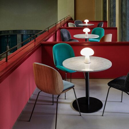 Gubi Gubi Beetle Dining Chair - Front Upholstered - Conic base - Stuhl ohne Armlehne gepolstert