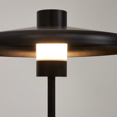 Kave_Home_Tischlampe_Nuvira_Schwarz