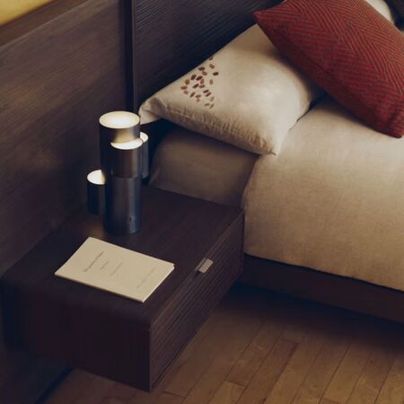 Kave_Home_Bett_Norlen_mit_zwei_Nachttischen_Lifestyle