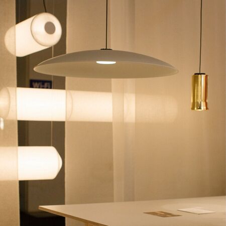 Santa & Cole Pendelleuchte HeadLed Metallic L von Santa & Cole White, 8 M 