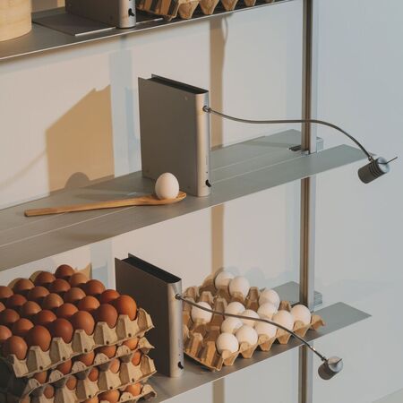 euchte Bib Luz von Santa & Cole Weiss grau-8