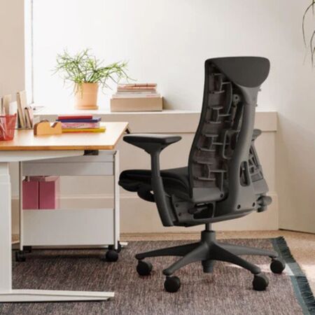 Herman_Miller-Embody-Graphite-Graphite-Black-Lifestyle_1