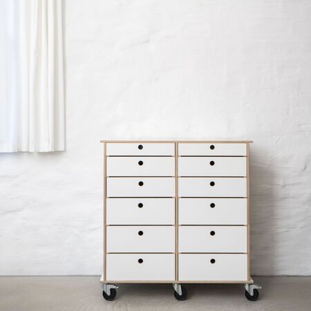 Nils Holger Moormann Lader Beispiel 2 FU weiss