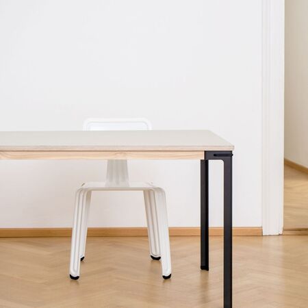 Tisch Seiltänzer Nils Holger Moormann