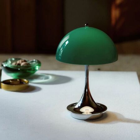 Louis Poulsen Tischleuchte Panthella 160 Portable Lamp Originals V3 von Louis Poulsen Grün-1