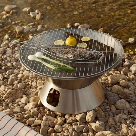 HAY Accessoires Tragbarer Feuerkorb Outdoor Market von Hay Stainless steel