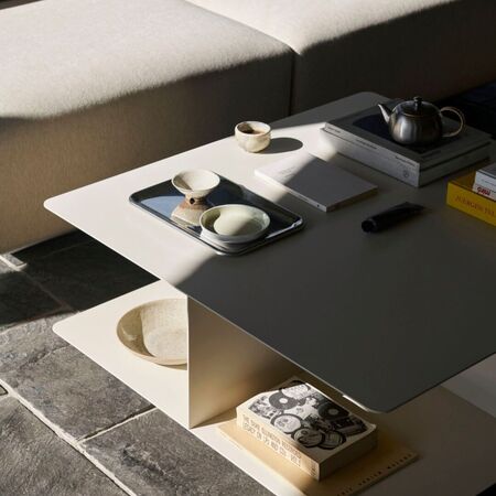 Couchtisch Develius EV3 von &Tradition