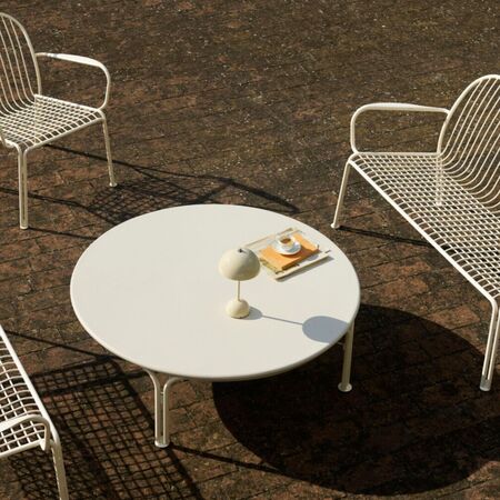 Outdoor Couchtisch Thorvald SC108 & SC109 von &Tradition