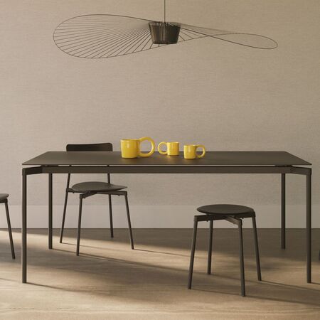 Petite Friture Quadratischer Tisch Fromme von Petite Friture  Black-1