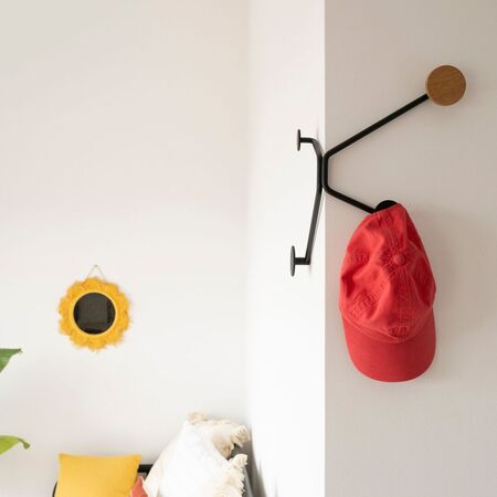 Gazzda_Hook_Wall_Coat_Rack_Outer_Corners_Black09A-00006_Lifestyle