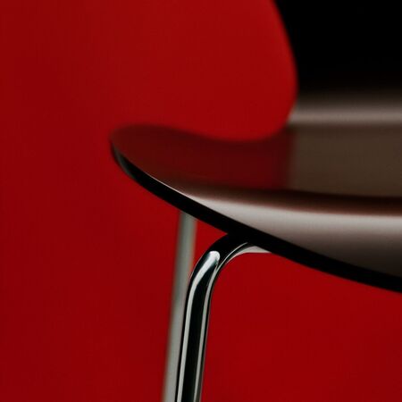 Fritz_Hansen_Stuhl_Serie_7_in_Furnier_lackiert_100_Braun_Lifestyle_3017