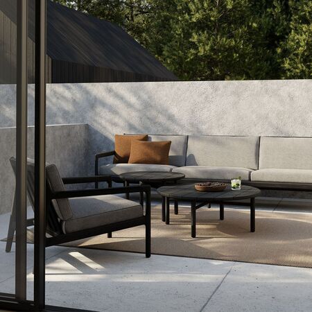 Ethnicraft_Jack_Loungesessel_fur_Draussen_Teak_schwarz_lackiert_Mocha_10234_Lifestyle