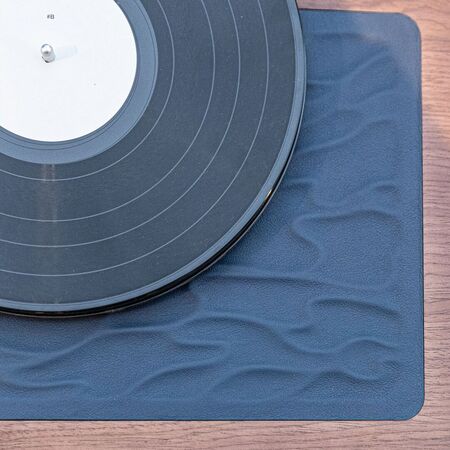 LX TURNTABLE SPECIAL EDITION SUPAKITCH von La Boite Concept